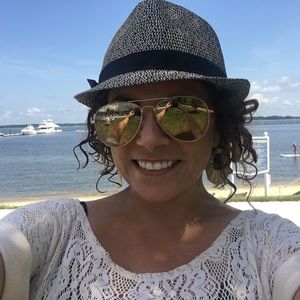 Meet your Posher, Tara